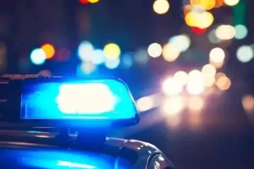 Motociclista é detido após fugir de abordagem policial e sofrer queda durante perseguição em Curvelo