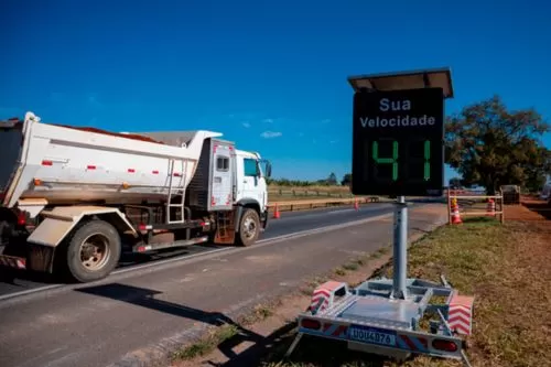 Motoristas de Curvelo e região devem ficar atentos a desvios e interdições na BR 040 entre os dias 14 e 20 de setembro