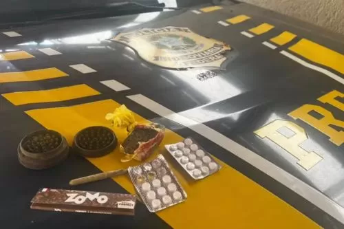 Caminhoneiro é flagrado com maconha e 24 comprimidos de anfetamina na BR-251, em Salinas