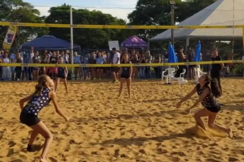 Curvelo ganha novas protagonistas nas areias do futevôlei
