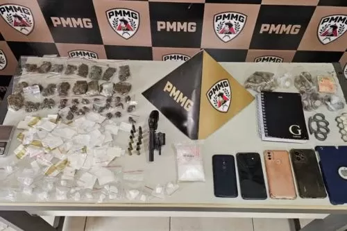 Sete presos, armas, drogas e mais de R$ 40 mil: operação da PM deflagra ação contra o tráfico em Taiobeiras
