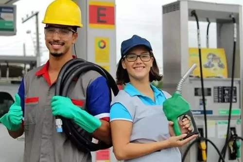 Posto de combustíveis em Curvelo abre vaga para frentista