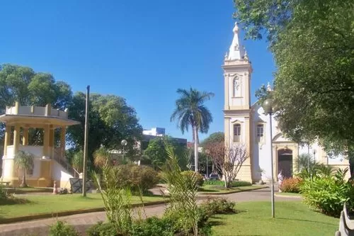 Curvelo terá sexta-feira (25) de sol entre nuvens e temperatura de até 31°C
