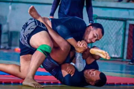 Sete Lagoas recebe Seven Fight Combat com lutas, cinturões e ação solidária em 31 de outubro
