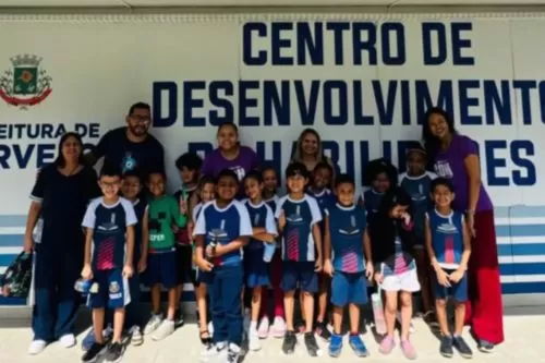 Em Curvelo, alunos do 1º ano da E. M. Antonino Diniz Couto exploram o universo da programação no Centro de Desenvolvimento de Habilidades