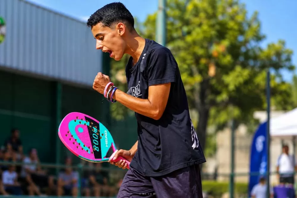 De Paraopeba para o mundo, jovem atleta ganha destaque no Beach Tennis e conquista espaço no cenário internacional