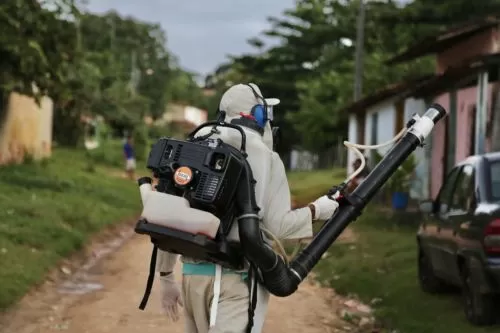 Curvelo intensifica combate ao Aedes aegypti com borrifação em pontos estratégicos