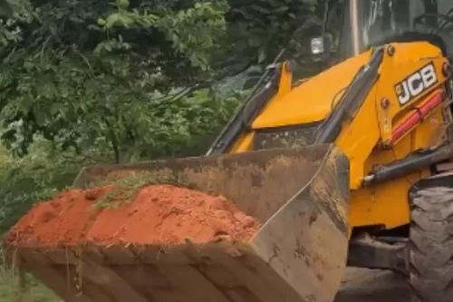 Prefeitura de Corinto intensifica limpeza urbana no bairro Florência de Paiva