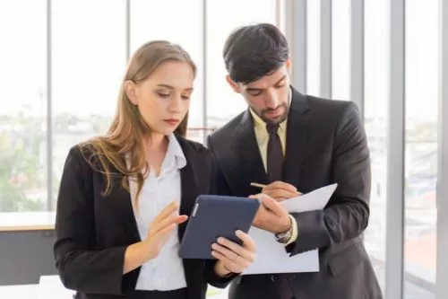Curvelo tem vaga de emprego para auxiliar comercial; confira os requisitos e como se candidatar
