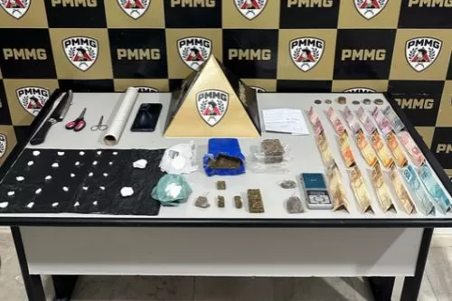 Denúncias de tráfico e publicações nas redes sociais levam à prisão de suspeito com drogas em Corinto