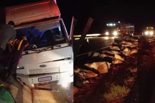 Tombamento de veículo com carga de tecidos deixa faixa interditada na BR-135 em Bocaiúva