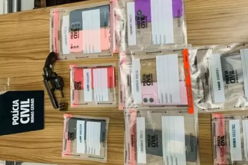 Materiais apreendidos na operação — Foto: Polícia Civil