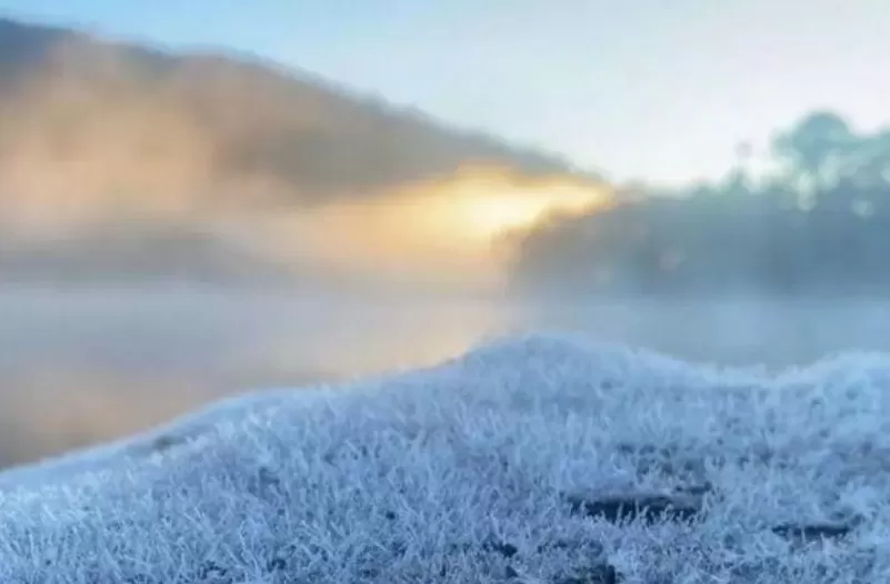 A onda de frio, que se intensificou na terça-feira (24), deve manter as temperaturas baixas ao longo da semana/Foto: Reprodução Internet