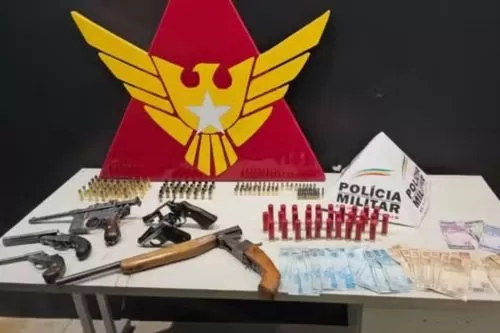 Materiais apreendidos pela PM — Foto: Polícia Militar